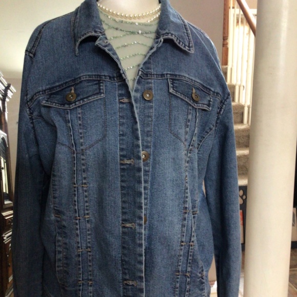 Jean jacket - Picture 3 of 4